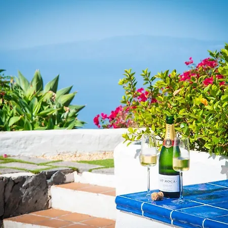 Villa Con Piscina Privada, Vistas Y Jardin *